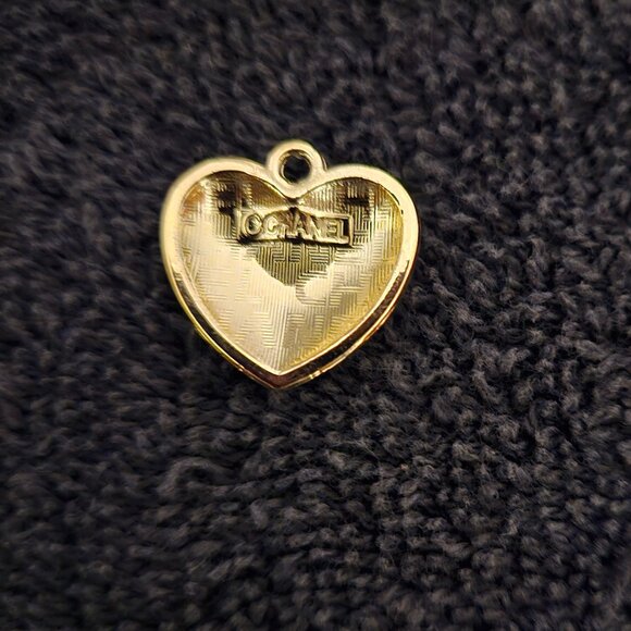 Gold Flower Heart Charm - Picture 2 of 2